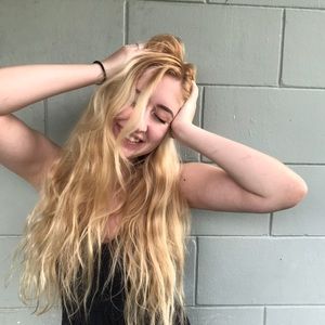 Meet your Posher, Felicity